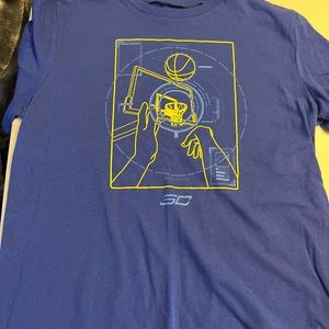 YXL Under Armour Tshirt